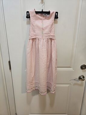 Hartstrings Light Pink Sleeveless Seersucker Dress with Floral Embroidery